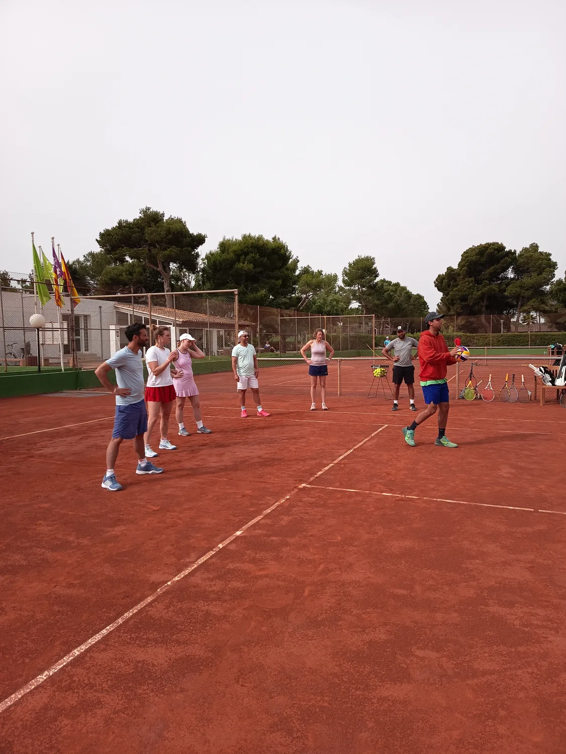 Coaching session on clay